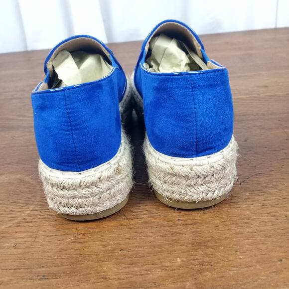 BELLA MARIE Blue Suede Slip-on Platform Loafers 7 - Picture 7 of 10